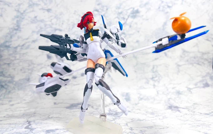 なんちゃってMS少女スレッタちゃんを塗装無しミキシングで組んでみた!魔女なので魔法の箒っぽい物も作ってみたよ#ガンプラ #スレッタ・マーキュリー 