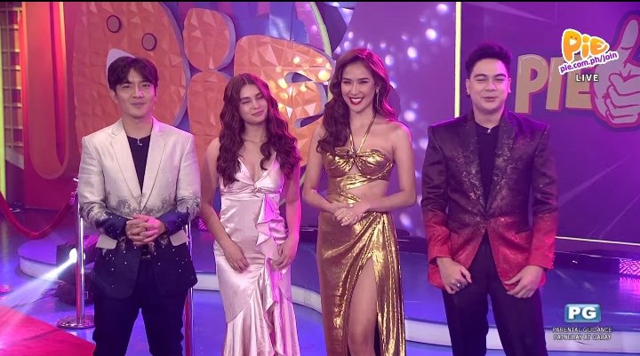 reinsilverio_26's tweet photo. E A R S M 💞

ate @SamBer_Official | @erisaragoza | @ralphhmalibunas | @anjisalvacion | @iampieofficial 

#Piegalingan #PieChannel #EONextLevel #SamanthaBernardo #SamBer #SamLy #Anji #AnjiSalvacion #RalphMalibunas https://t.co/e26W0uTPXC