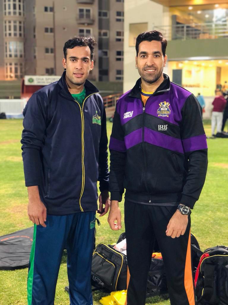 iAbbasAfridi55's tweet photo. Happy birthday to the best kaka 😍🎂 @mdk_gul. May you have many many more with loads of happiness and healthy wealthy life ameen. Wishing you a good year ahead🤗
#abbasafridi #umargul #guldozer https://t.co/N5eyPiOHRk