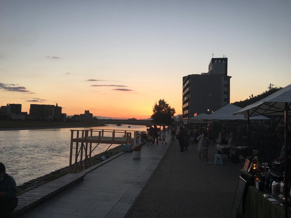 gifubeerbrewing's tweet photo. YOROCAはまだやっていますが、長良川夜市（鵜飼ミュージアム〜長良川プロムナード）にも来てます！

鵜飼仕舞いを楽しみながら出店です⭐️
新作も持ってき���いますよ〜 https://t.co/DIrV2besnb