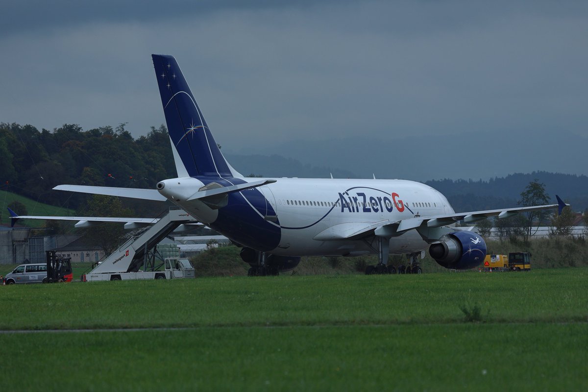ogspotting's tweet photo. #lsmd  #Airbus  #ZeroG  #parabolicflight  #weightlessness #Novespace 
F-WNOV SA Novespace Airbus A310-300; 
MSN 498; Delivered 06/1989 at Interflug (DDR-ABA), 10/1990 Interflug (D-AOAA), 08/1991 German Air Force (10+21 "Konrad Adenauer", 06/2014 SA Novespace 
LSMD 14/10/2022 https://t.co/OWMfbFFDAP