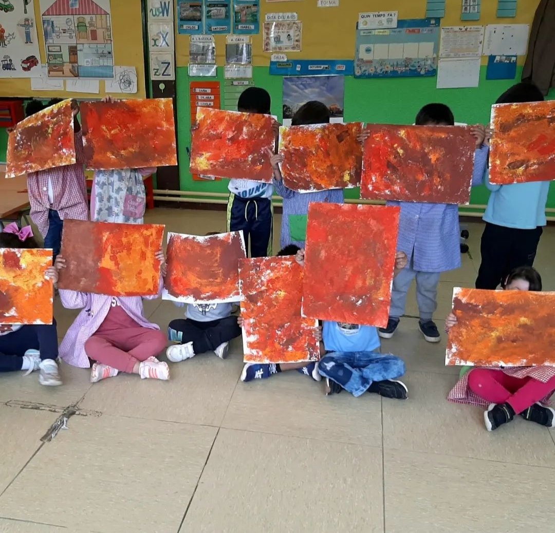 Els colors de la tardor 🍂 #infantil #petitsartistes #pintem #experimentemambelscolors