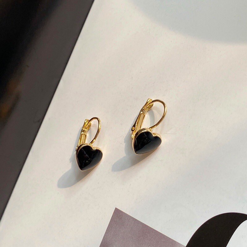 Alice_Abear's tweet photo. : heart earrings🖤✨🤍
❥ มีแต่แบบเจาะน้า
♡ Price 49.-
♡ ซื้อ3ชิ้นขึ้นไปส่งฟรี(คละได้ทั้งร้าน)
#aliceabear_earrings
#aliceabear_earhook

#เครื่องประดับ #กำไล #ต่างหูหนีบ #สร้อยข้อมือ #สร้อยคอ #แฟชั่น #ต่างหูมุก #ต่างหูดอกไม้ #ต่างหูผีเสื้อ #ต่างหูผลไม้ #ต่างหูโบว์ #ต่างหูหัวใจ https://t.co/Rc87DQmYzQ