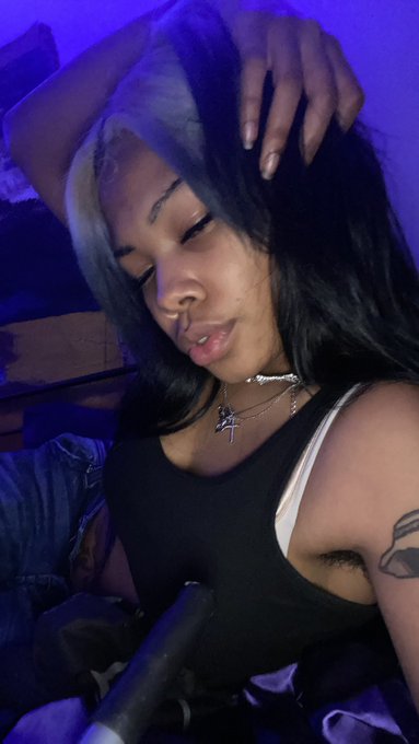 Idek i just wanna post up n look sexi https://t.co/CVIaIKxUvf<a href="/tag/nsfw"class="tags"><span>#nsfw</span></a><a href="/tag/sellingcontent"class="tags"><span>#sellingcontent</span></a><a href="/tag/buyincontent"class="tags"><span>#buyincontent</span></a><a href="/tag/selling_content"class="tags"><span>#selling_content</span></a>