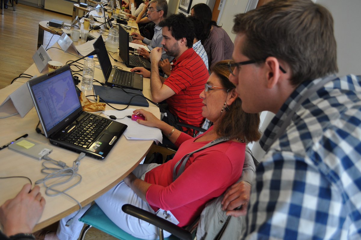 ICESmarine's tweet photo. 💡 NEW training course: analysis &amp; visualization of VMS &amp; logbook data using VMS tools R package!
Learn to explore spatial distribution of fisheries, fishers behaviour &amp; ecosystem impact indicators.
📅  5-9 June 2023, Copenhagen, Denmark
➡️  Sign up: https://t.co/8lliUl7LFJ https://t.co/eopeREXDmA