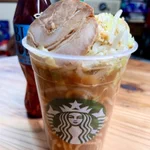 ジロリアン必見!スタバの最新作は二郎インスパイア!？