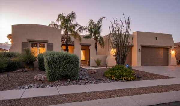 weknowtucson's tweet photo. Rare Opportunities This week's new listings offer beautiful homes in some hard-to-find locations! #golfcasita #7mountains #LaCanada #OldPueblo #firsttimebuyers - https://t.co/YCCoZBz65m https://t.co/ZZUgaTrOSU