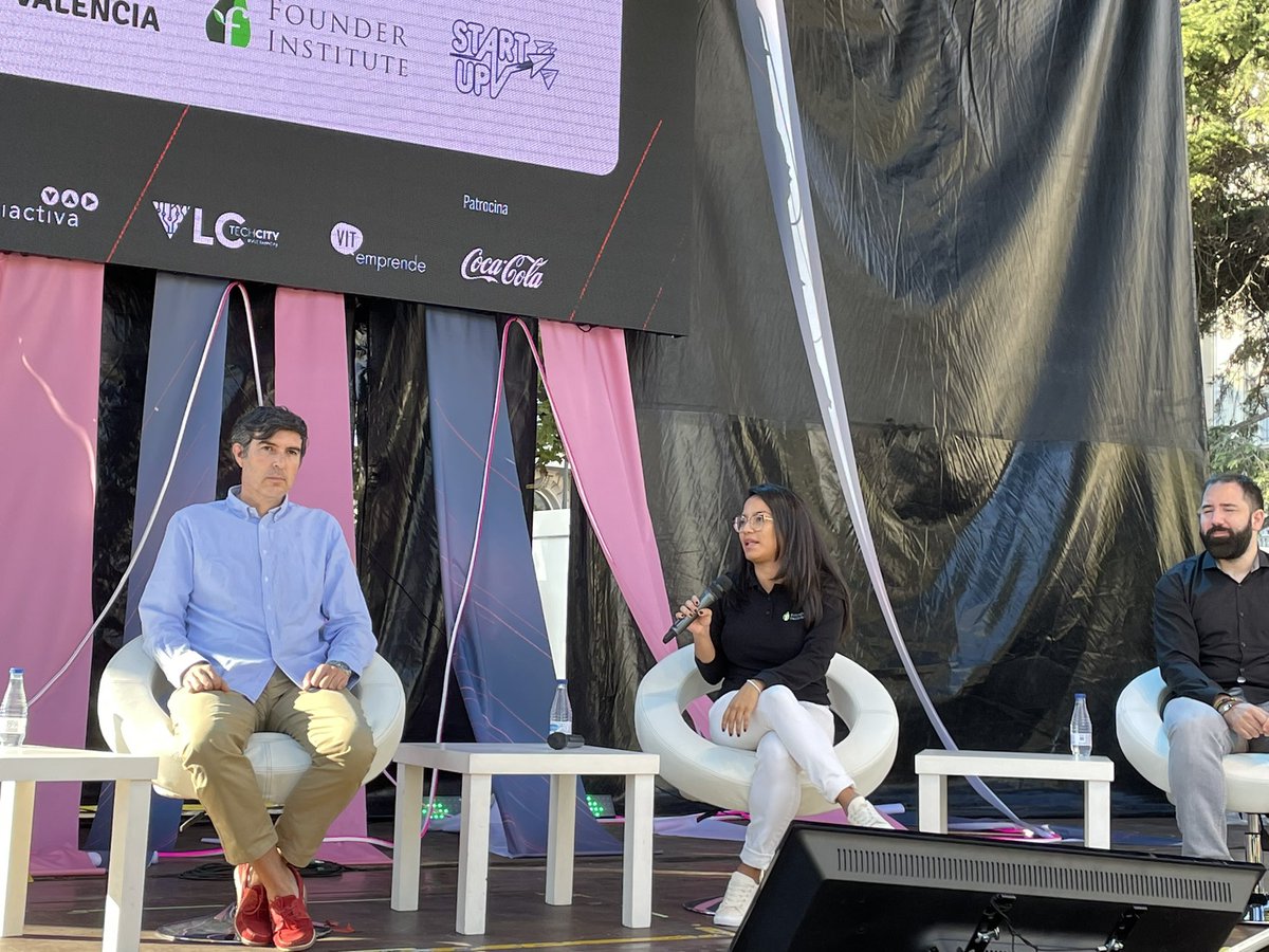 vlciconnect's tweet photo. 🗣 Andreína Castro: "No hace falta ir a Sillycon Valley porque llegó ya hace tiempo a València de la mano de @FI_Valencia_". https://t.co/YdB7PzogSr