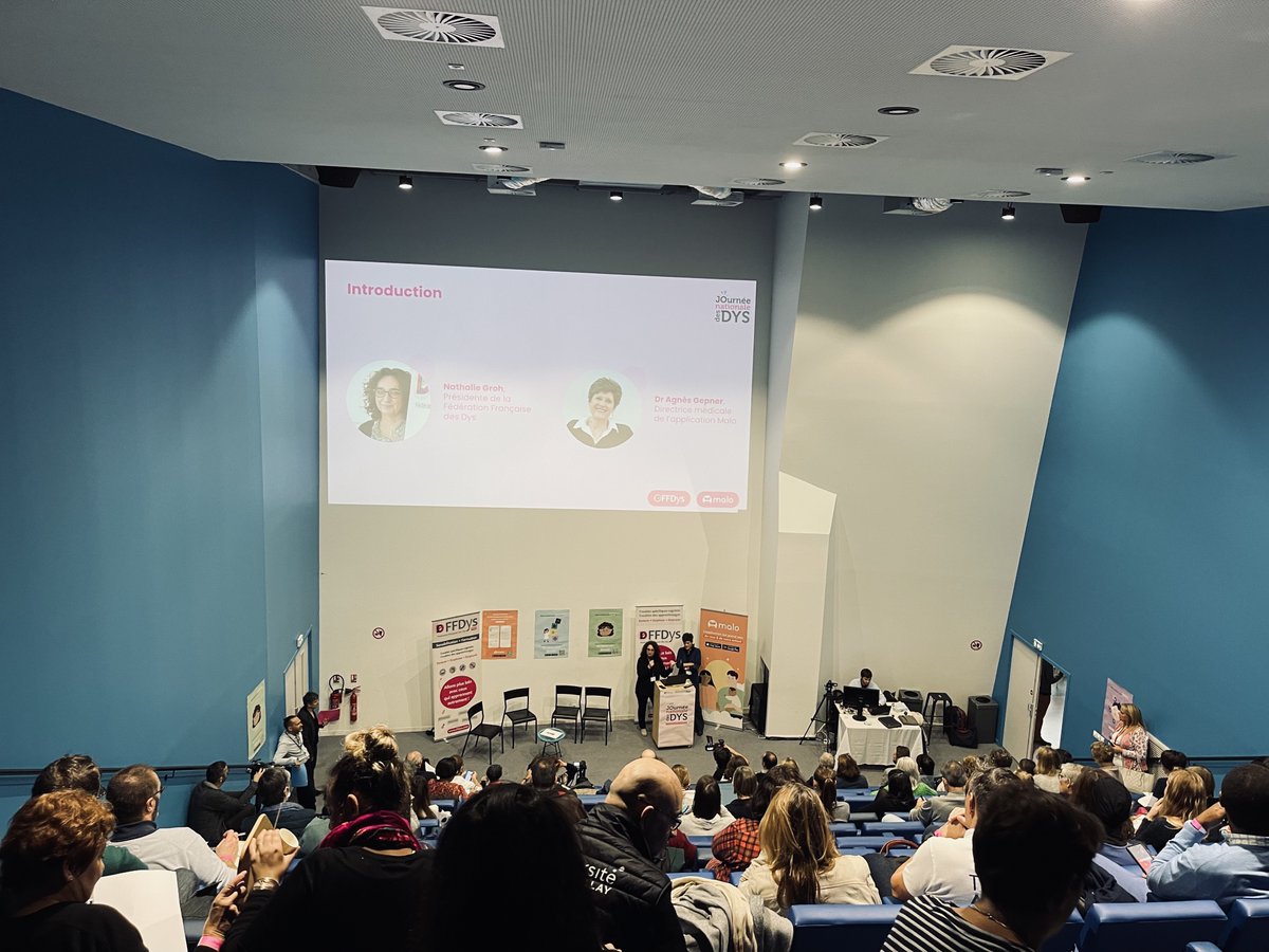 heloa_app's tweet photo. 📣 Lancement de la #JNDYS2022 📣 Parents, professeurs, professionnels de santé, bénévoles, acteurs engagés… ensemble, faisons progresser le repérage et l’accompagnement des #7millionsdinvisibles 🔍 🧑 Un événement @FFDysfrance x @bonjour_malo x @CampusYnovParis ! #dys #JNDYS https://t.co/ZpwNaqpQUm