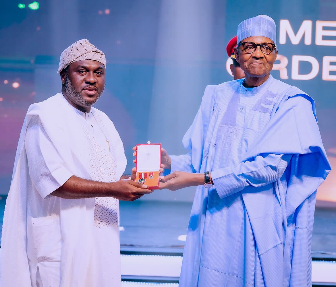 hofafrika's tweet photo. A honour well deserved for an iconic and selfless leader.

In all he does, lba Habeeb Okunola act in the best interest of Nigeria and Nigerians. https://t.co/ASvjePIcXH