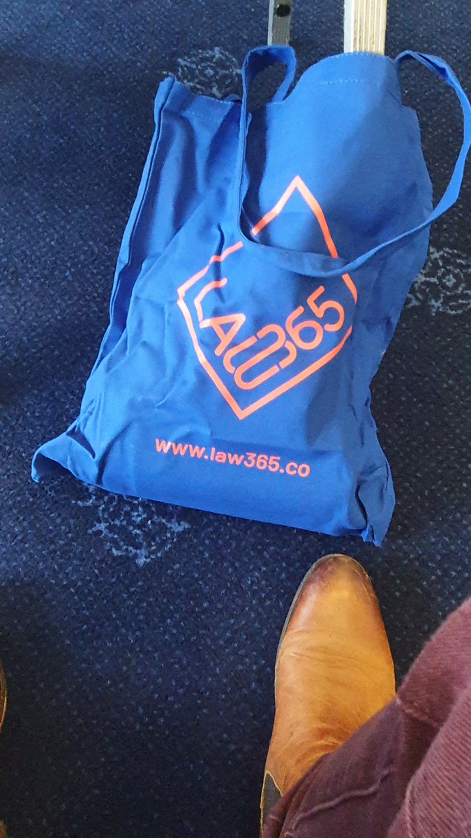 hello_edyau's tweet photo. @Law365_UK #law365_scs if you are attending #scs2022 they are giving away a nice swag bag https://t.co/CKaXQeZDkl