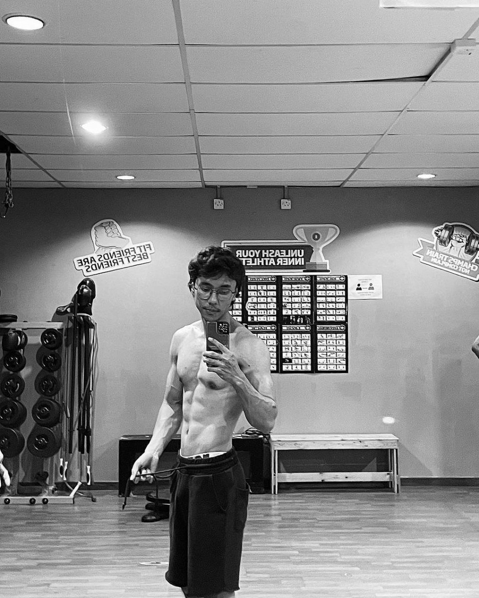 aiskacak's tweet photo. Boleh tahan tebal😝 https://t.co/cS9URGqJB4