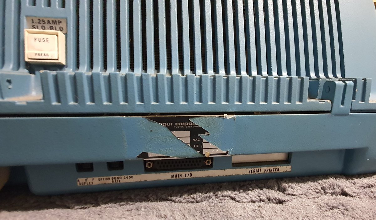 RetroWizzard's tweet photo. Yesterday I received this absolutely gorgeous piece of computing history from @OldStyleCoder. The MAI #BasicFour.
It's not a computer by itself but actually a terminal.
There's no cpu and a comm port on the back.
Very cool and iconic design.😍
#RetroComputing https://t.co/g6VIQ39U6f