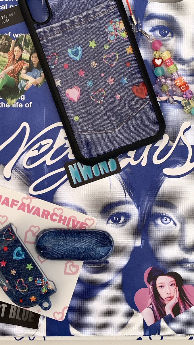 luckme7more's tweet photo. 올해 최고의 소비 •• 👖💙💗 https://t.co/n2H4QvRKYX