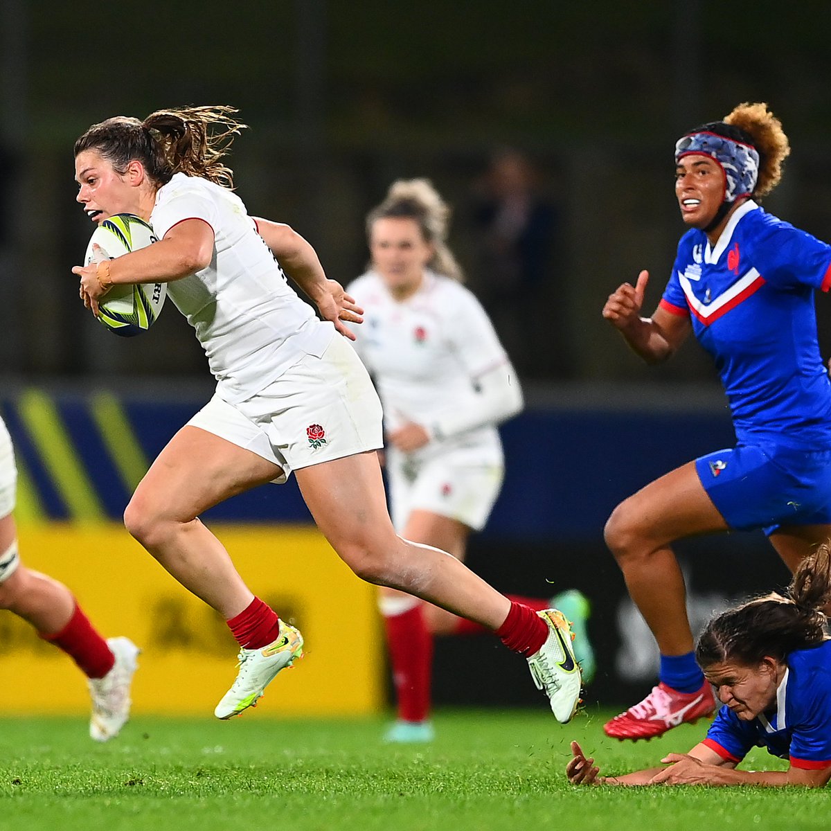 "Hopefully that was a good advert for women's rugby."

<a href="/sarah_hunter8/">Sarah Hunter</a> 💬

#FRAvENG | #RedRoses