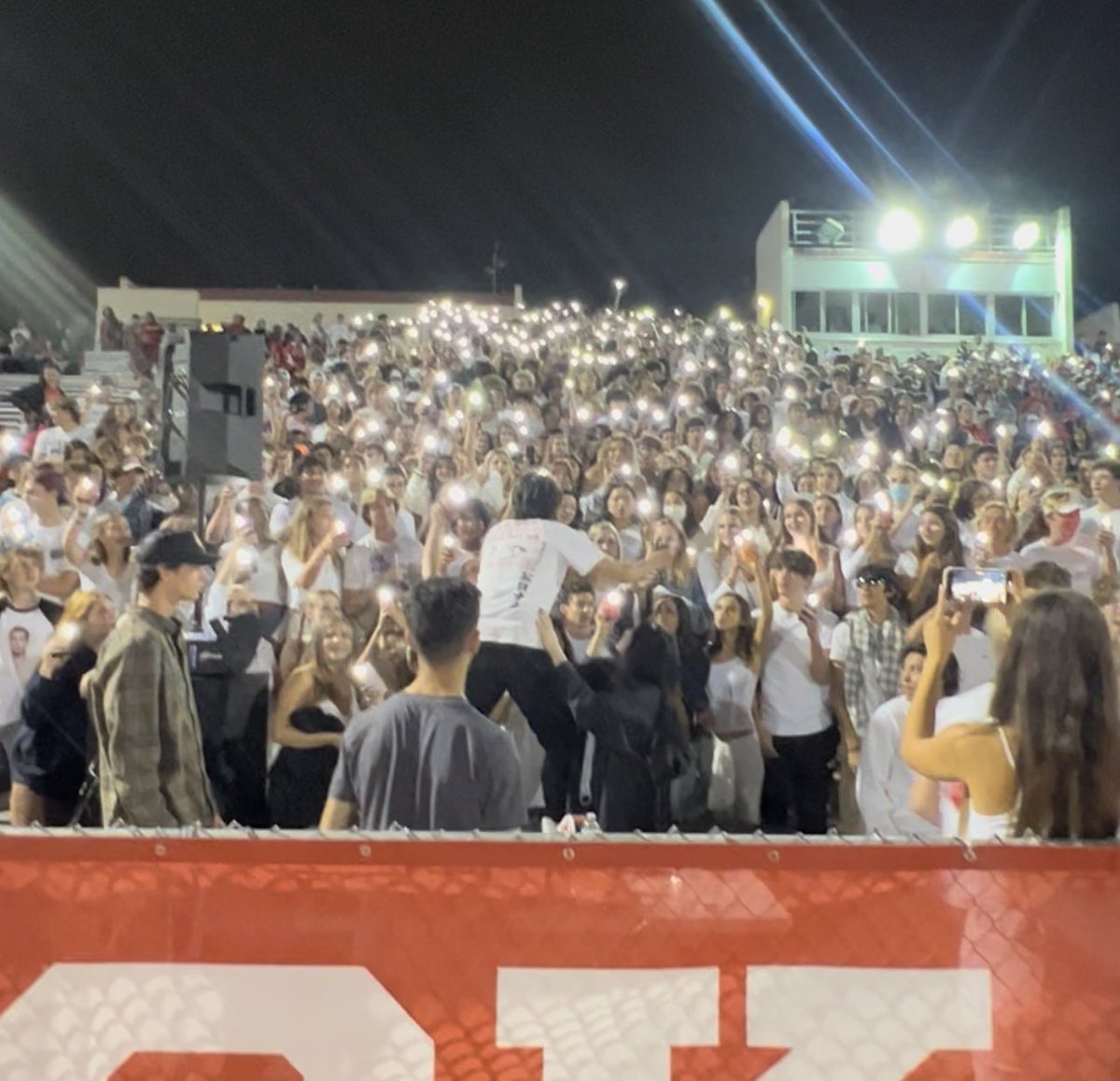 RUHS THE FLOCK tweet media