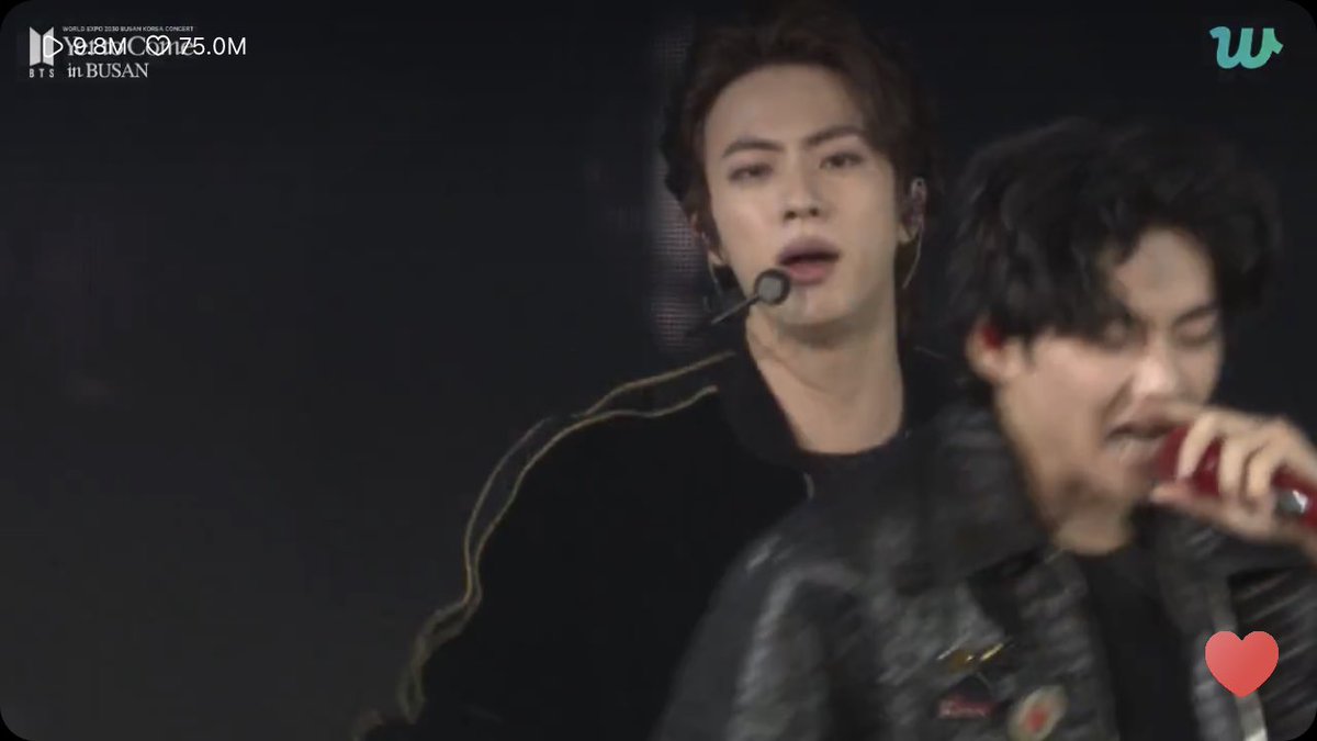 bangtaay's tweet photo. eu so queria estar vivenciando isso pessoalmente mds #YetToCome_on_Weverse_LIVE https://t.co/CFS7lejD6Z