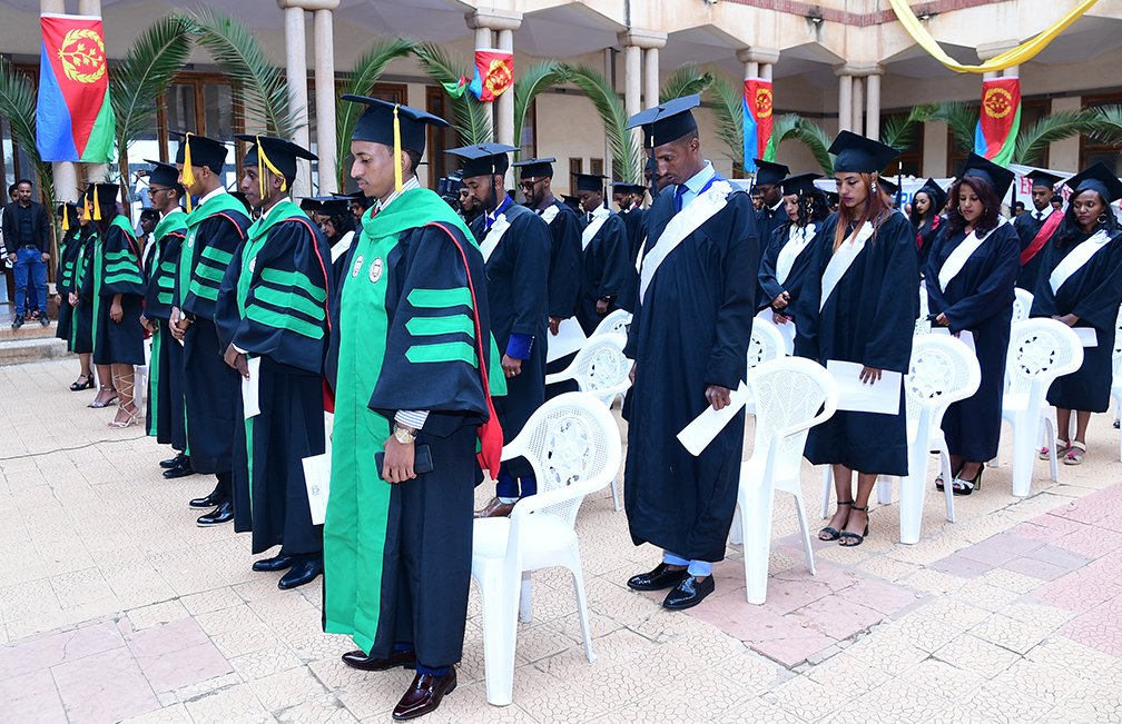 hawelti's tweet photo. Orotta College of Medicine &amp; Health Sciences has conferred MDs, Bsc. &amp; Diplomas to 269 graduates in its Commencement today.  Fields of study include: Medicine; Pharmacy; Nursing;  Clinical Laboratory  Science; Anesthesia; Pathology; Radiology;  Pediatrics  &amp; Child Health; etc... https://t.co/pNGdfOKXvz