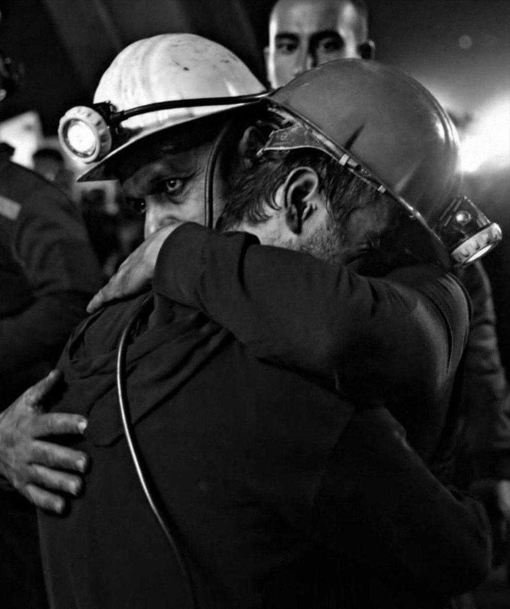 otekidunyali's tweet photo. Yazılacak ne çok şey var 
Allah ailelerine sabır versin
#bartin https://t.co/hzf0jH3Ech