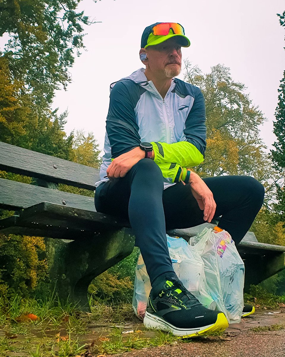 Marathon day tomorrow. It isn't going to be a fast one.. but I will still carry a piece of trash around the entire way.. I might stick it on top of my hat 🤔