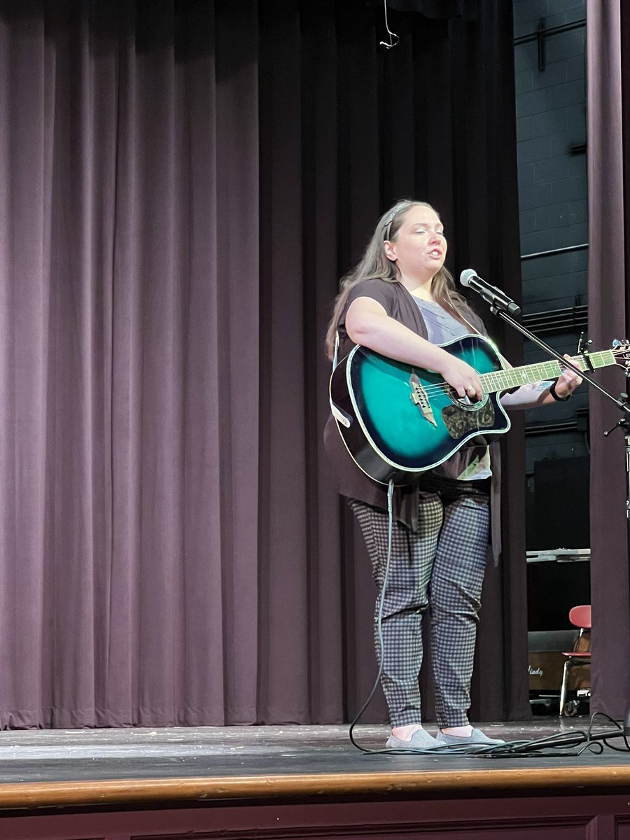 studentofedu's tweet photo. We had a fantastic talent showcase, hosted by Ms. Stanley our music teacher. It featured our wonderful students and our Advance Math teacher Mrs. Ireland. #jayrob @JMRHSPTSO @JMRHSNews https://t.co/FAPypBV5H6
