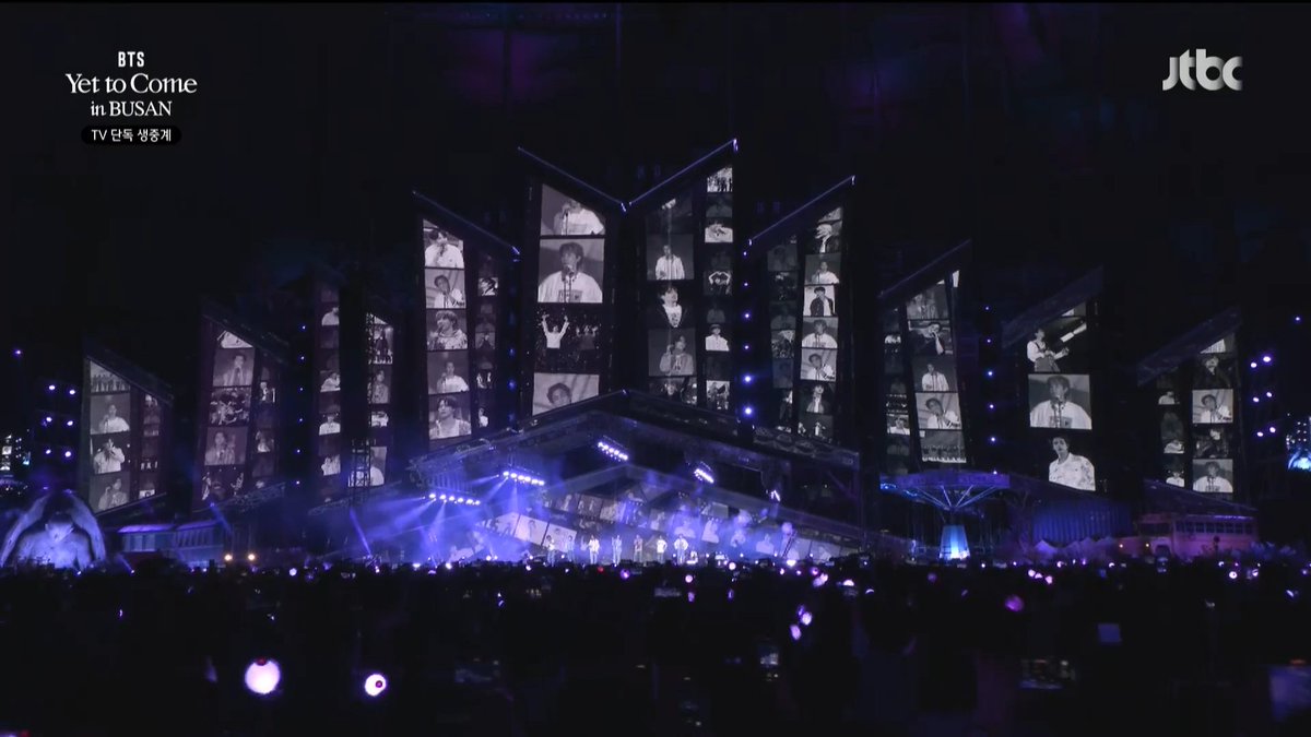 vampirejeonjk97's tweet photo. BTS udah 9 tahun dan jalan 10 tahun, tapi power mereka masih sama dan gapernah berubah. Setelah nonton konser bts busan secara keseluruhan jadi makin yakin kalau GAK AKAN ADA YANG BISA JADI KAYAK BTS KECUALI BTS ITU SENDIRI. 

THANK YOU BTS  AND WE TRUST YOU BTS 💜 https://t.co/iNAIRTTwmA