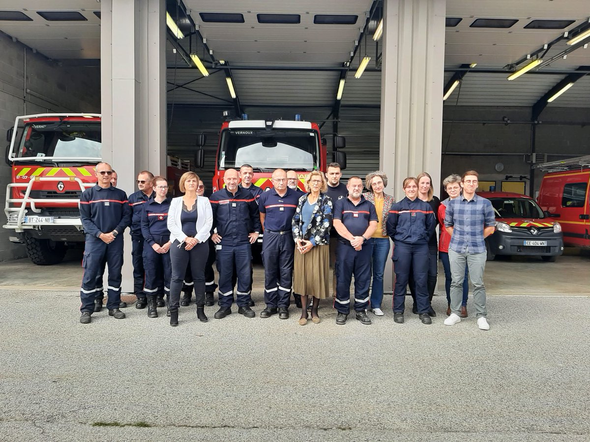 SDISPompiers07's tweet photo. Priorité du Col Vincent HONORÉ, nouveau chef de corps et directeur du #SDIS07 : aller à la rencontre de l'ensemble des 🧑‍🚒 du département. Dès son 2ème jour de prise de fonctions il a entamé ses visites :  CIS Aubenas/St Pierreville/Vernoux et Le Cheylard👇
https://t.co/hZRcAzAfbc https://t.co/yloWC7FiE2