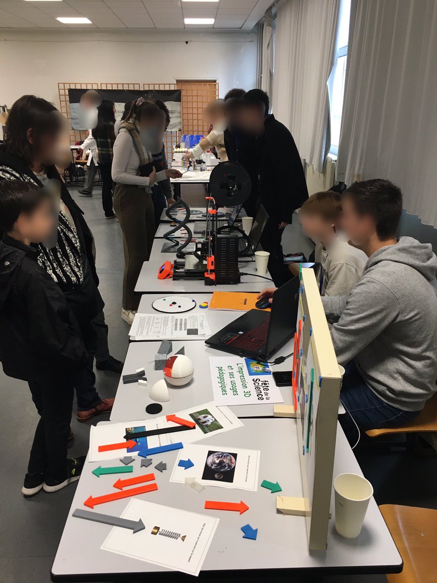 Fête de la science à #Blois 🎉
Aujourd’hui jusqu’à 18h à l’<a href="/insacvl/">INSA CVL</a>  venez découvrir les nombreux stands présents et partez à la rencontres des acteurs scientifiques de votre territoire 

Venez nombreux 😁

<a href="/FeteScience/">Fête de la science</a> #FDS2022