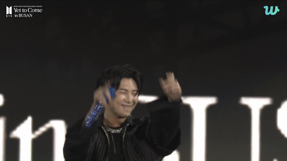 joooniehq's tweet photo. OH MY GOD NAMJOON’S SMILE I LOVE HIM SO MUCH https://t.co/NQ3MVye2rK