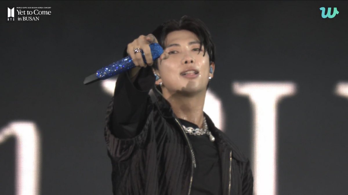 joooniehq's tweet photo. OH MY GOD NAMJOON’S SMILE I LOVE HIM SO MUCH https://t.co/NQ3MVye2rK