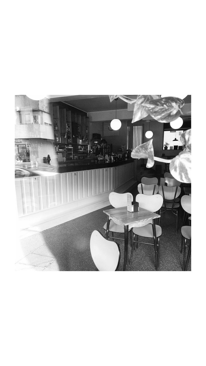 cafebarelmuelle's tweet photo. ° HORARIO
▪️ Lu & Ma | 8:00 - 16:30
▪️ Mé - Sá | 8:00 - 00:00
💤 Descansamos os domingos!
⠀
✓ Próximamente actualizamos a nosa #AxendaCultural
#NovoHorario #ComendoCoasMans #TaménVegano #Entrepáns #Xantar #RecordStore #ElMuelle1931 https://t.co/OQkK1em8g5