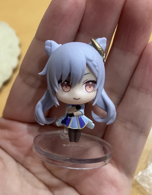ガチャガチャあったから回したら1発で引いたぁ( ⌯'-'⌯)و可愛い! 