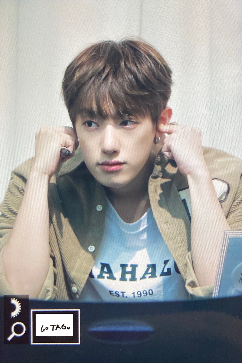 Gotag1998's tweet photo. 221015 MD팬싸
ㅠㅠ 오래만에 보기 좋아

#골든차일드                                 
#GoldenChild                            
#손영택 #영택 #TAG #태그 https://t.co/qgR0uKjyb3