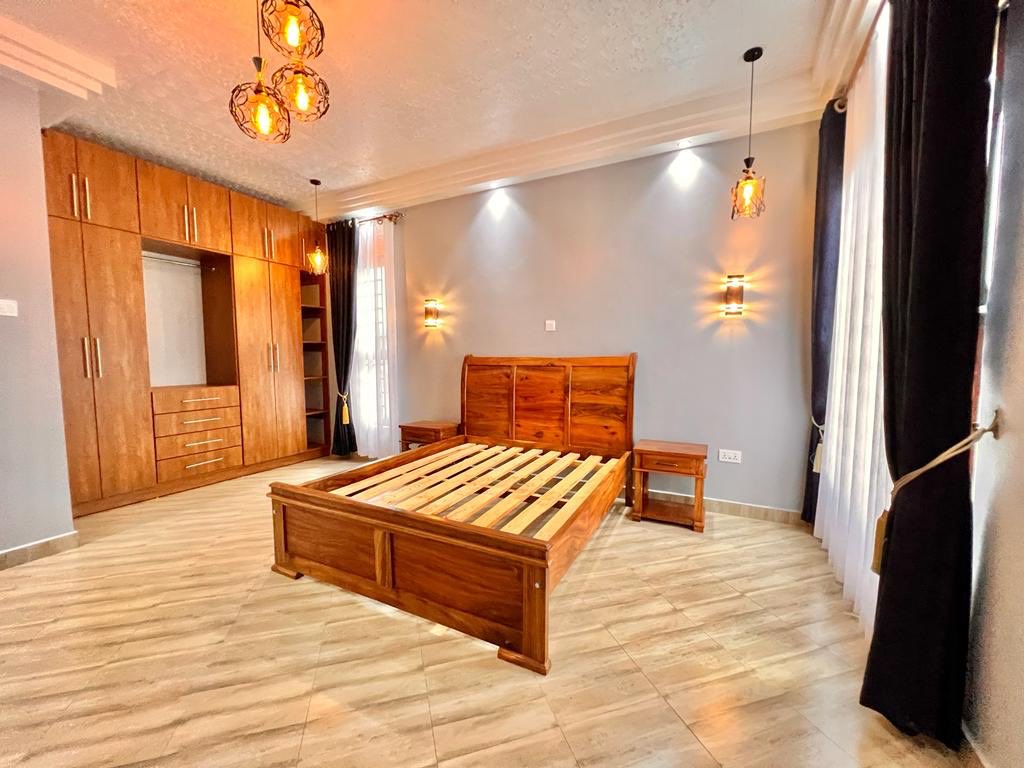 AkramMayumba's tweet photo. In.          Bukoto- Kampala City 

A fully furnished apartment for rent 
Rent price: $800!
+256 756411332

#AkramPropertiesUG https://t.co/Qc2xsJLmJv
