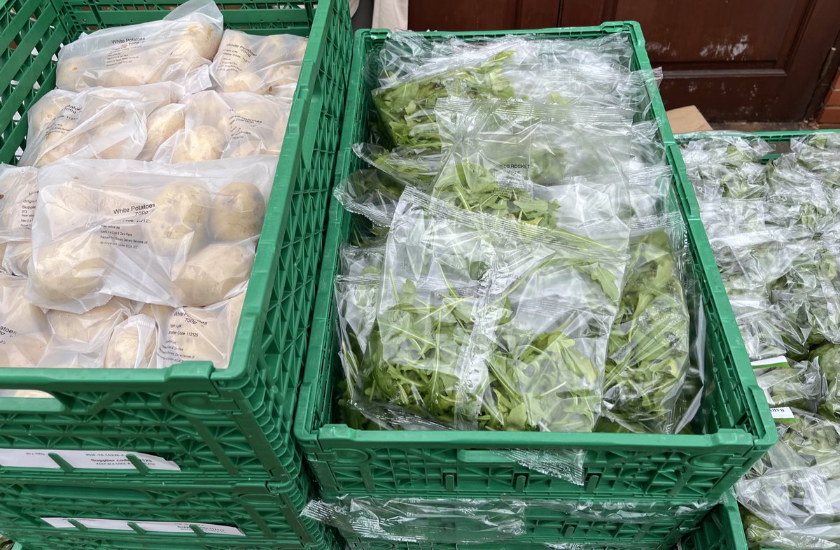 🍊Second Week Completed ✅ 

Right now in #Brent food poverty is high - a statistic likely to rise this year. 

🍓The Brent Surplus Food Market seeks to tackle food waste and reduce childhood hunger. 

➖Open to everyone in the community. No referral needed. FREE. 

#RightToFood