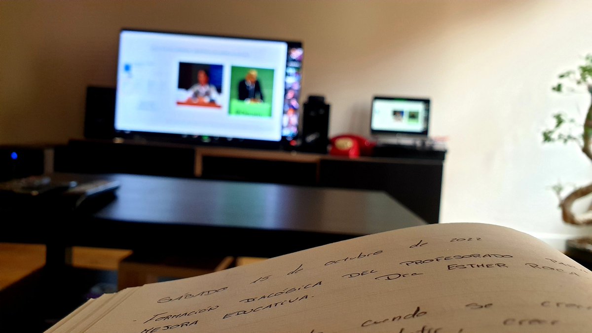Escuchando a la Dra. <a href="/Esther_Roca/">Esther Roca 🌸</a> de la U. De Valencia hablando sobre la Formación dialógica del profesorado para la mejora educativa. Sin duda el camino para desarrollar en los centros educativos prácticas de impacto, Actuaciones Educativas de Éxito #AEE #Asturias_AEBE