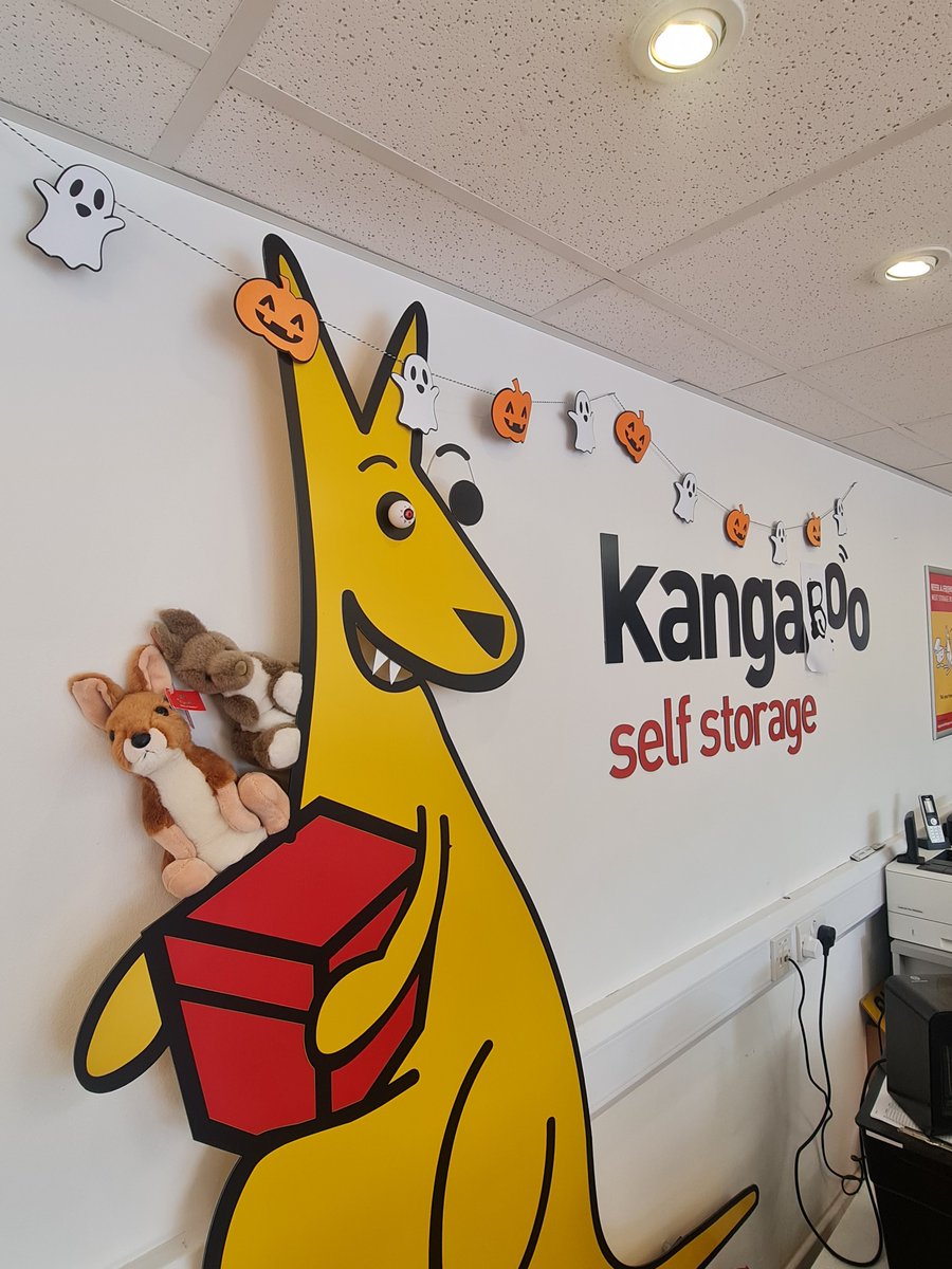 KangarooEdi's tweet photo. Halloween has arrived in Edinburgh 🎃👻
#Halloween #HappyHalloween https://t.co/xWGnZC6wYX