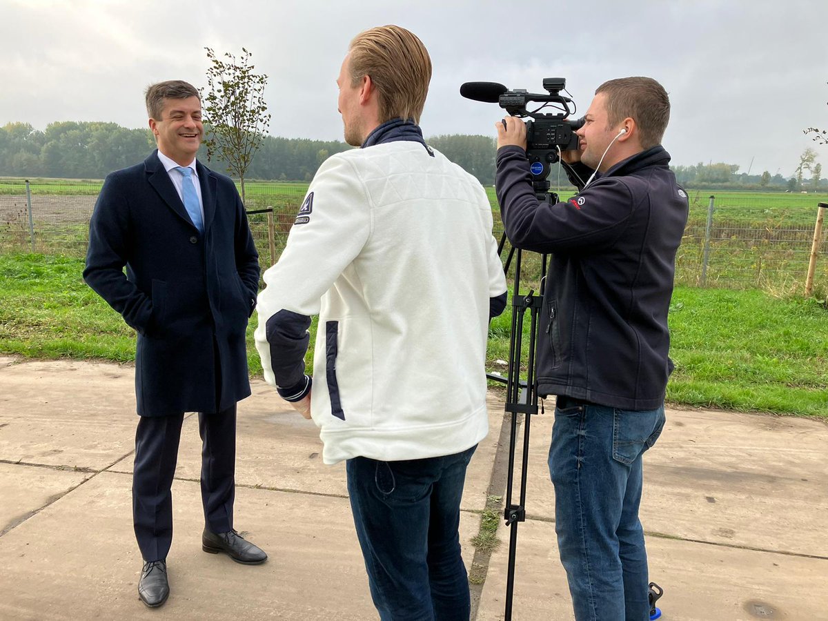 Interview over langdurige opvang ontheemde Oekraïners in #Lansingerland door RTL nieuws en RTV Lansingerland. Hier komen de eerste 132 flexwoningen van <a href="/3BWonen/">3B Wonen</a> voor 150 ontheemden en 80 lokale spoedzoekers.