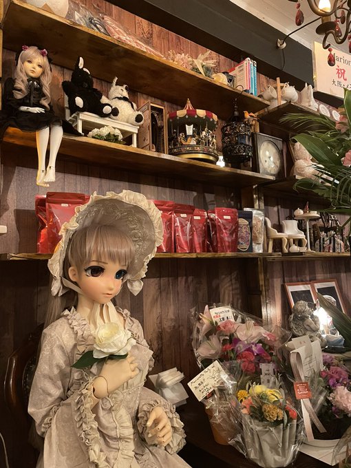 秋葉原の末広町側にMarionette Partyというドールフレンドリーな喫茶店がオープンしたそうで遊びに来た! 
