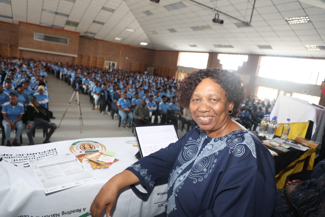 DBE_SA's tweet photo. The Minister of Basic Education, Mrs Angie Motshekga is at Makabelane High School, in QwaQwa, to meet with  part-time candidates who have registered for the upcoming #2022NSCExams.

#SecondChanceExams https://t.co/51ZFs3ffSJ