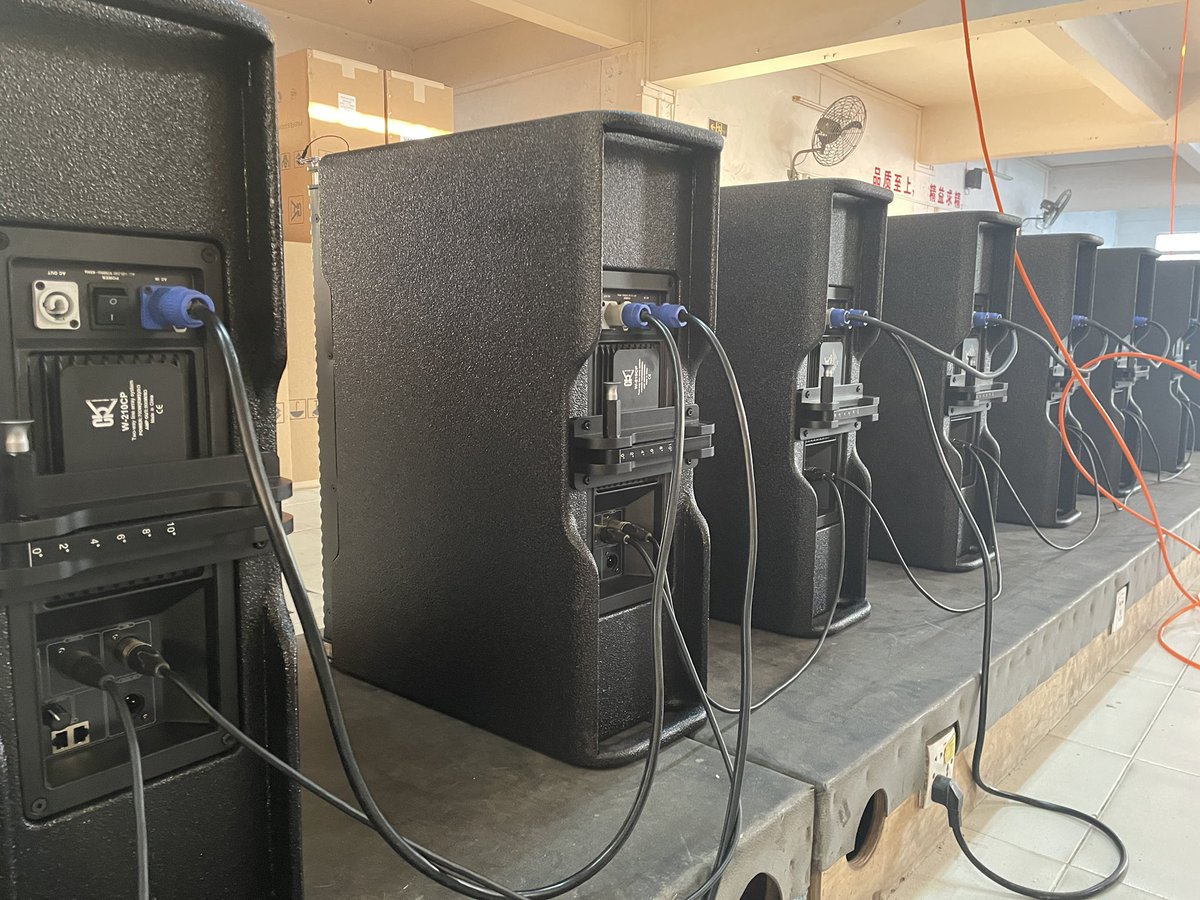 cvrsoundsystem's tweet photo. Cvr active 2x10 inch line array W-210CP
#cvraudio #cvrproaudio #cvrsoundsystem #touring #linearray #subwoofer #soundsystem #columnsystem #concert #sundengineer #proaudio #music #livemusic #liveconcert #livesound #installsound #loudspeaker #pasystem #monitorspeaker #audioengineer https://t.co/LacsY7f10S