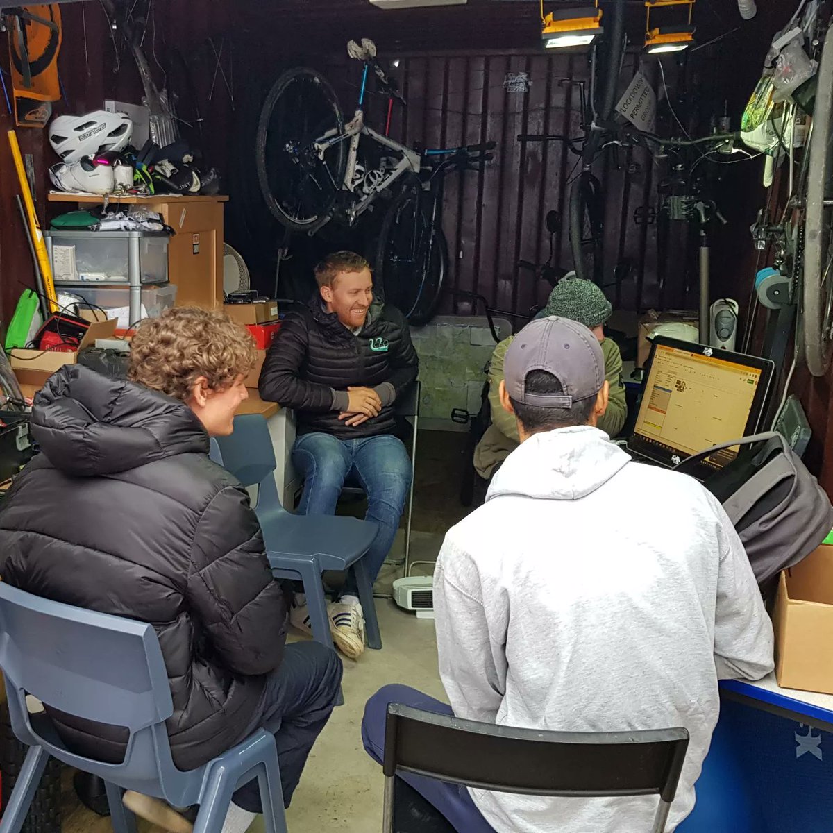 OaklandsCycling's tweet photo. #restweek for our riders in the academy this week after the first block of training &amp; that means 121 goal setting meetings, bike tech workshops with @SimonFlatau general larking around / team building in the sand. @jellybellyuk @sportbeans @oaklandswolvesacademy @oaklandscollege https://t.co/GNtVzRl2Ws