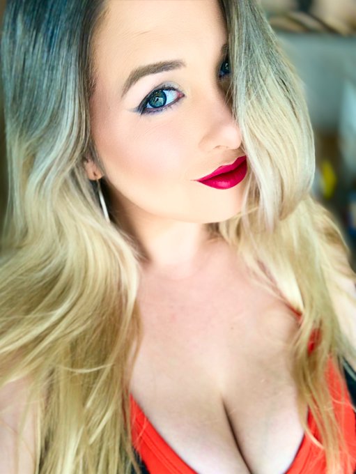 Who&rsquo;s missed me ? https://t.co/7COSbgfiup<a href="/tag/milf"class="tags"><span>#milf</span></a><a href="/tag/stepson"class="tags"><span>#stepson</span></a><a href="/tag/stepmum"class="tags"><span>#stepmum</span></a>