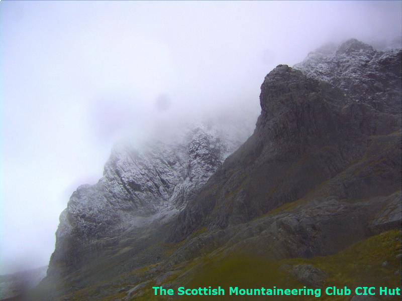 cicwebcam's tweet photo. #cichut #northface #bennevis #mountaineering Current weather. 3.08C, humidity 95.4%, recent gust 12mph, direction N https://t.co/KDbN0Z72wn