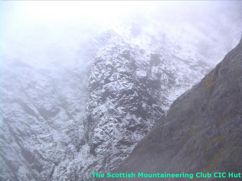 cicwebcam's tweet photo. #cichut #northface #bennevis #mountaineering Current weather. 3.08C, humidity 95.4%, recent gust 12mph, direction N https://t.co/KDbN0Z72wn