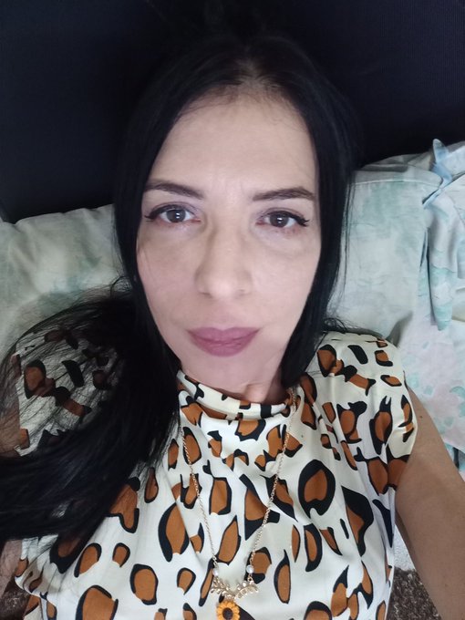 Buenos dias... Preparada para un nuevo d&iacute;a... Activa por aqui, quien activo? https://t.co/BjxtpNviOO<a href="/tag/xhamster"class="tags"><span>#xhamster</span></a>