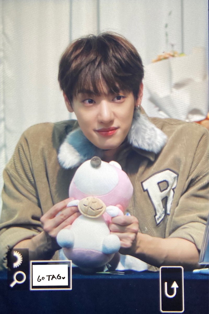 Gotag1998's tweet photo. 221015 MD팬싸

ㅋㅋ
#골든차일드                                 
#GoldenChild                            
#손영택 #영택 #TAG #태그 https://t.co/AEDPg6IqDk