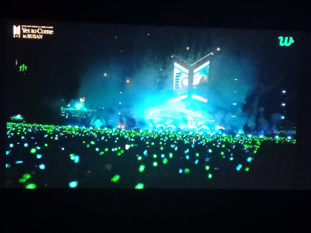 FrAncXie's tweet photo. #BTS_YetToCome_in_BUSAN 
#BTS_YetToCome_Weverse_Live https://t.co/reEFOcaqNC