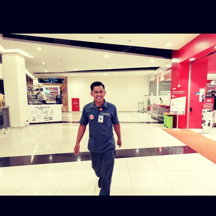 eri_yazit's tweet photo. #FotoProfilBaru https://t.co/LklqK643TA