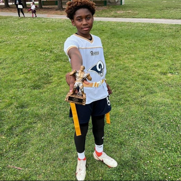 opokumill20's tweet image. Shout out the rams winning the chipp!!shout to the patriots too! Good game!! #youngpapi🏆🏆🏆🏆